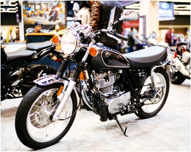 Yamaha SR400